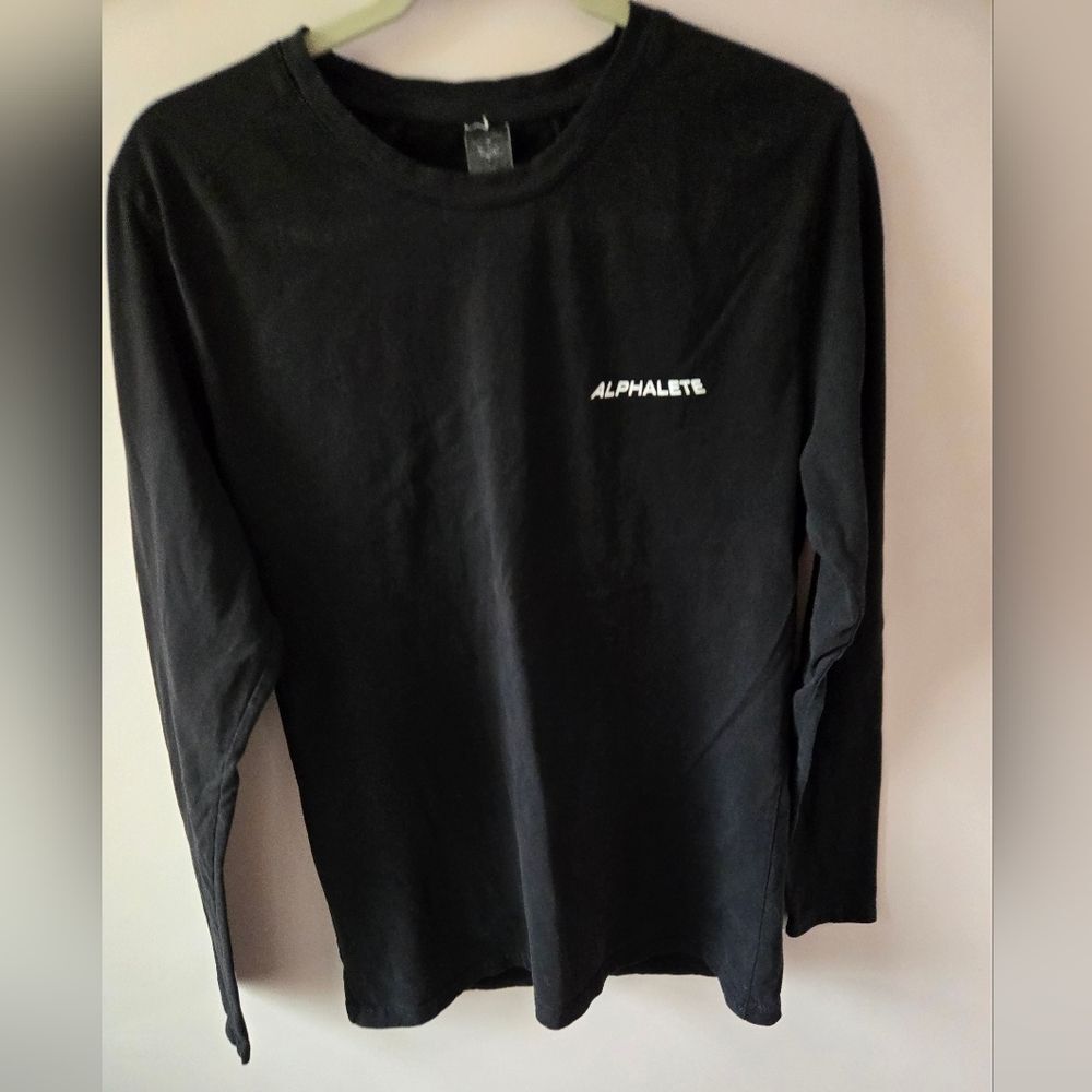 Alphalete Rhapsody Collection Long Sleeve Graphic Tee Black Men’s Medium